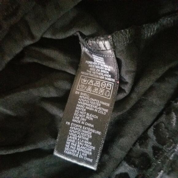 💙 (3 For $15) Forever 21 Leopard Print Cropped Top Blouse SZ S - Picture 6 of 6